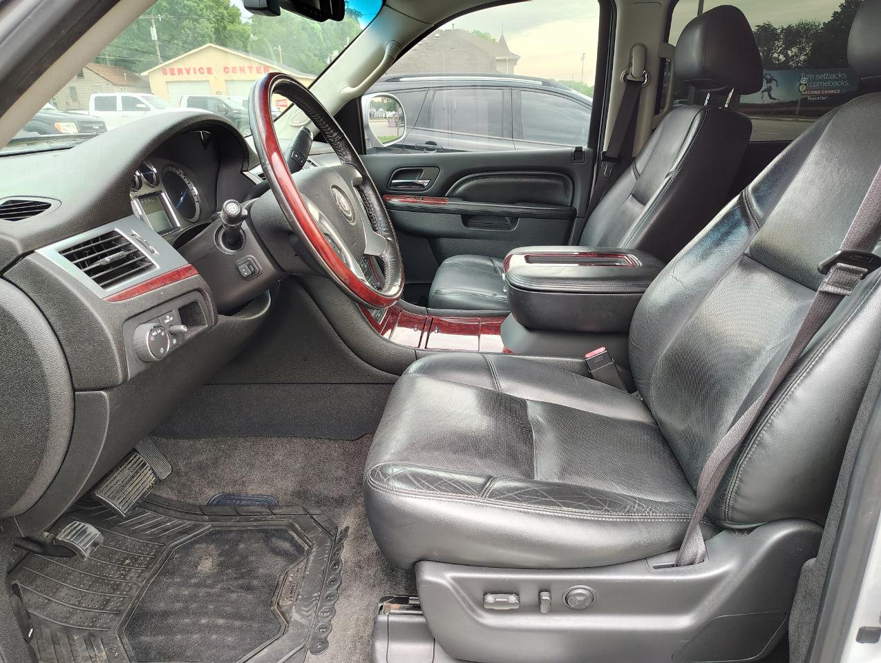 Cadillac Escalade ESV AWD Luxury 2013