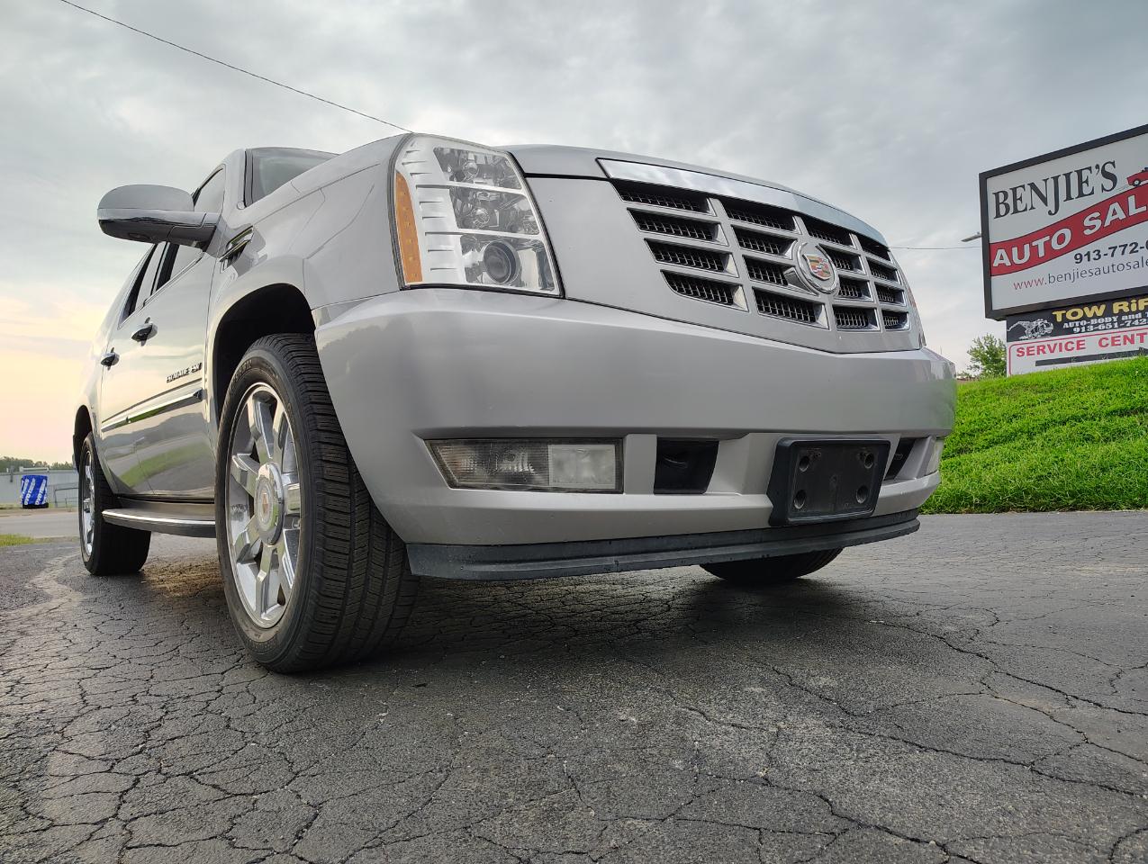 Cadillac Escalade ESV AWD Luxury 2013