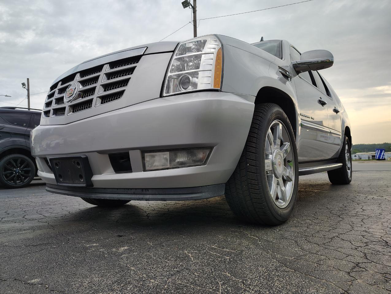 Cadillac Escalade ESV AWD Luxury 2013