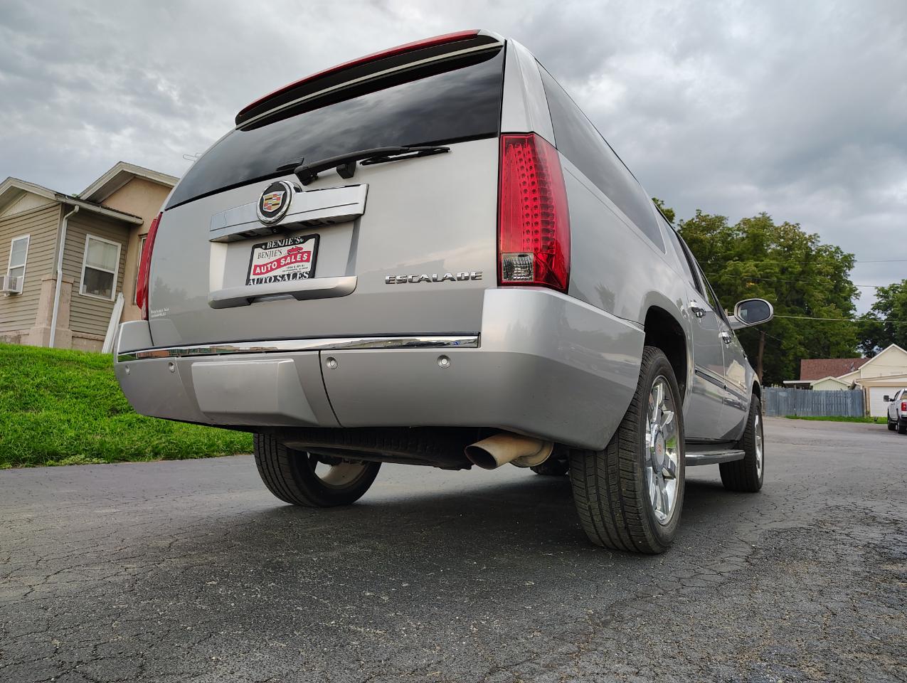 Cadillac Escalade ESV AWD Luxury 2013