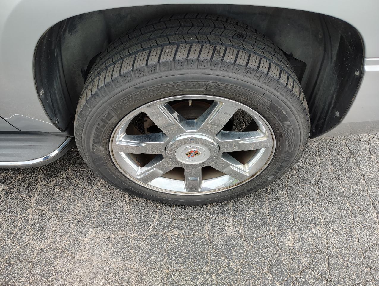Cadillac Escalade ESV AWD Luxury 2013