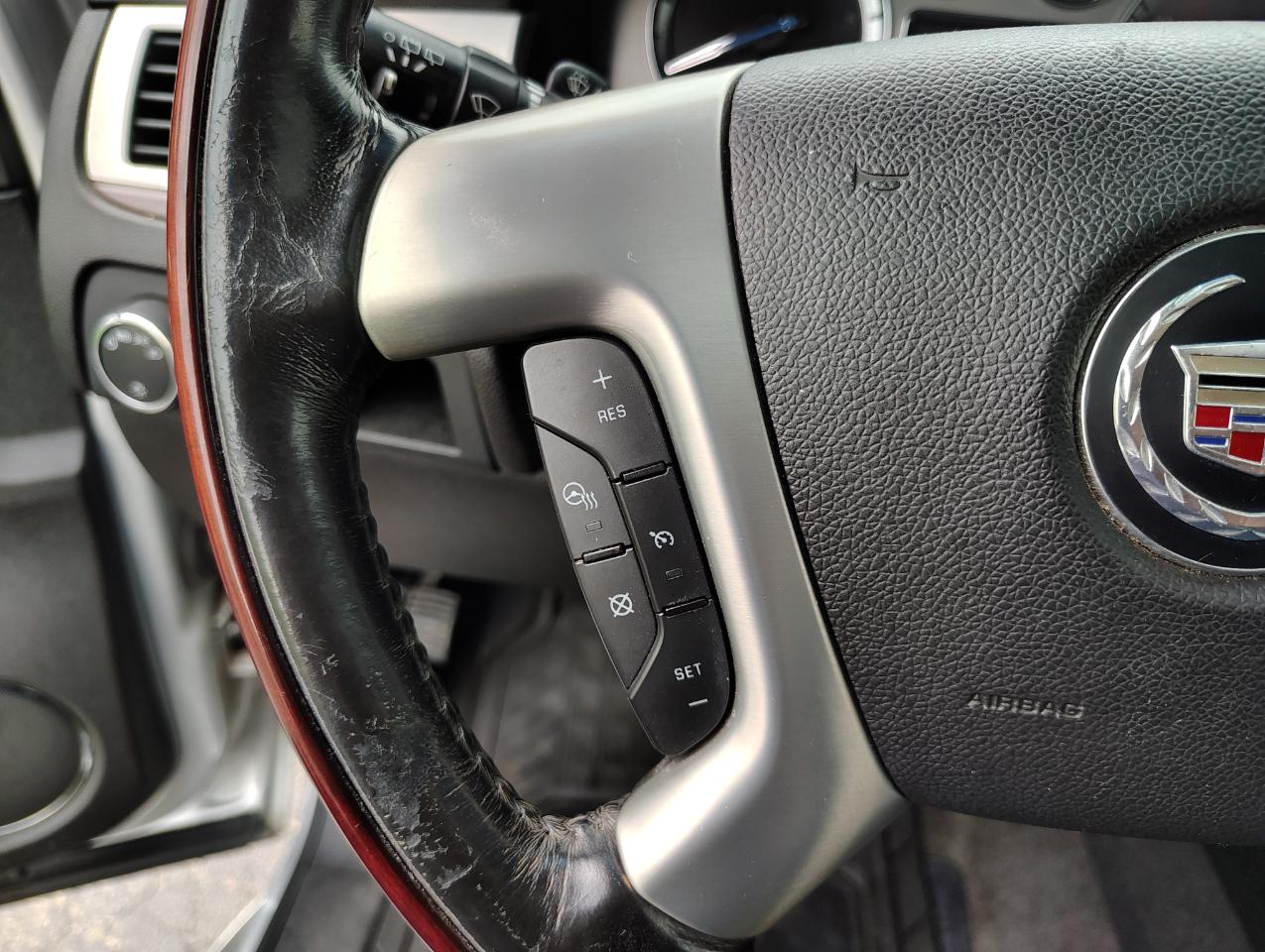 Cadillac Escalade ESV AWD Luxury 2013