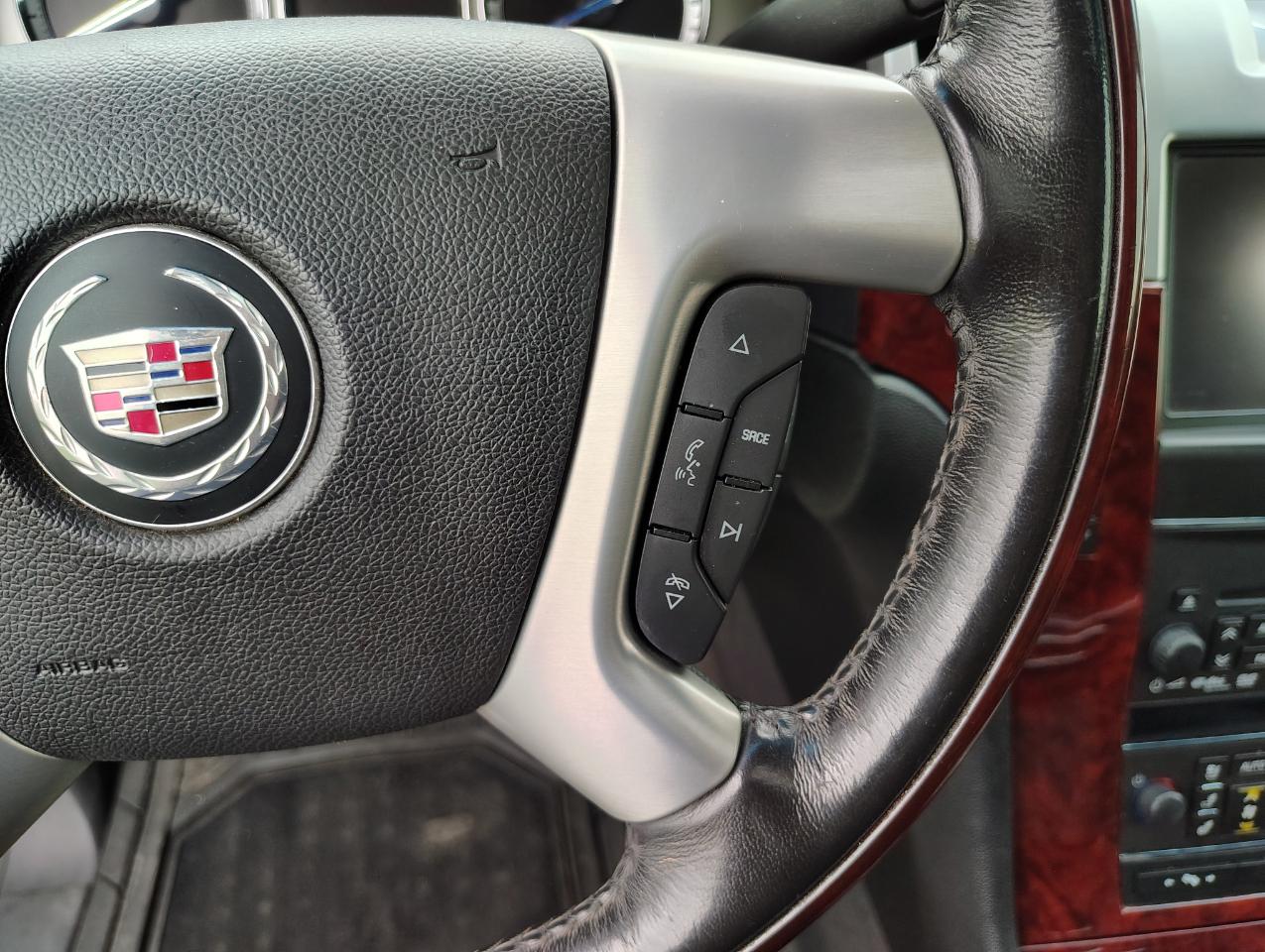 Cadillac Escalade ESV AWD Luxury 2013