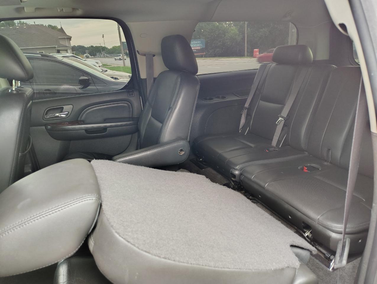 Cadillac Escalade ESV AWD Luxury 2013