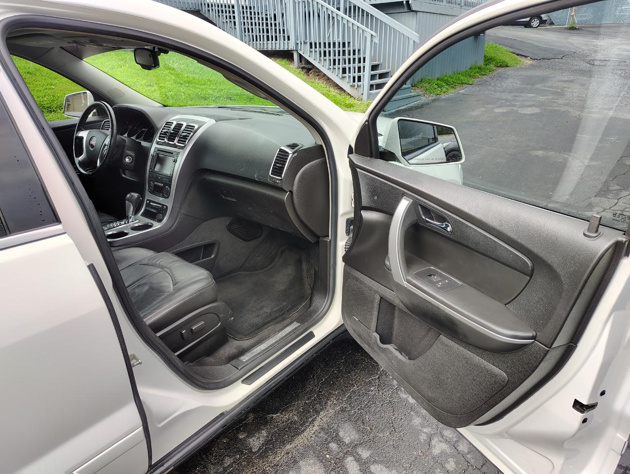 GMC Acadia SLT-2 AWD 2008