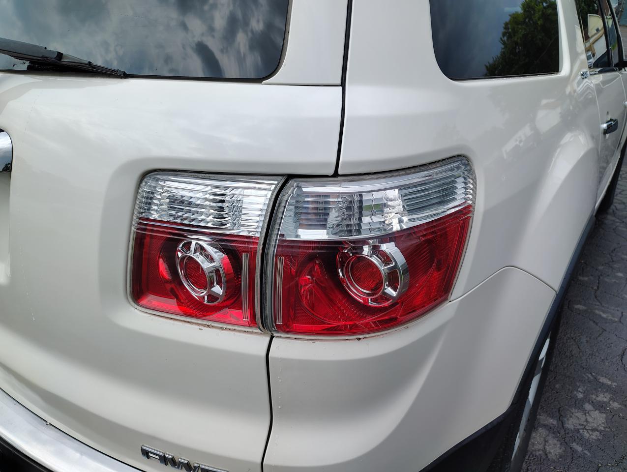 GMC Acadia SLT-2 AWD 2008