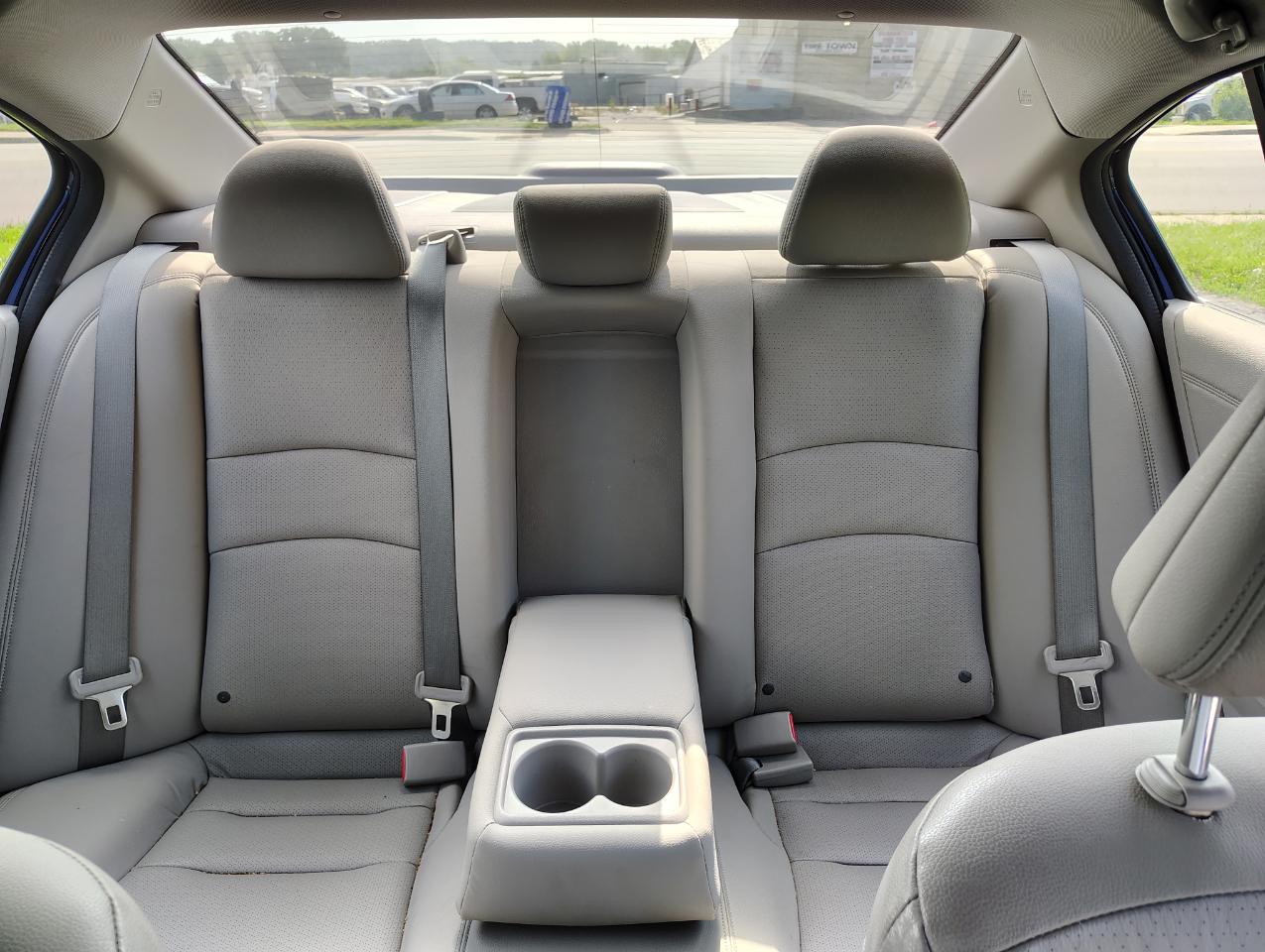 Honda Accord EX-L Sedan CVT 2013