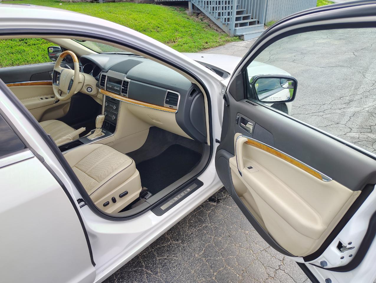 Lincoln MKZ AWD 2012