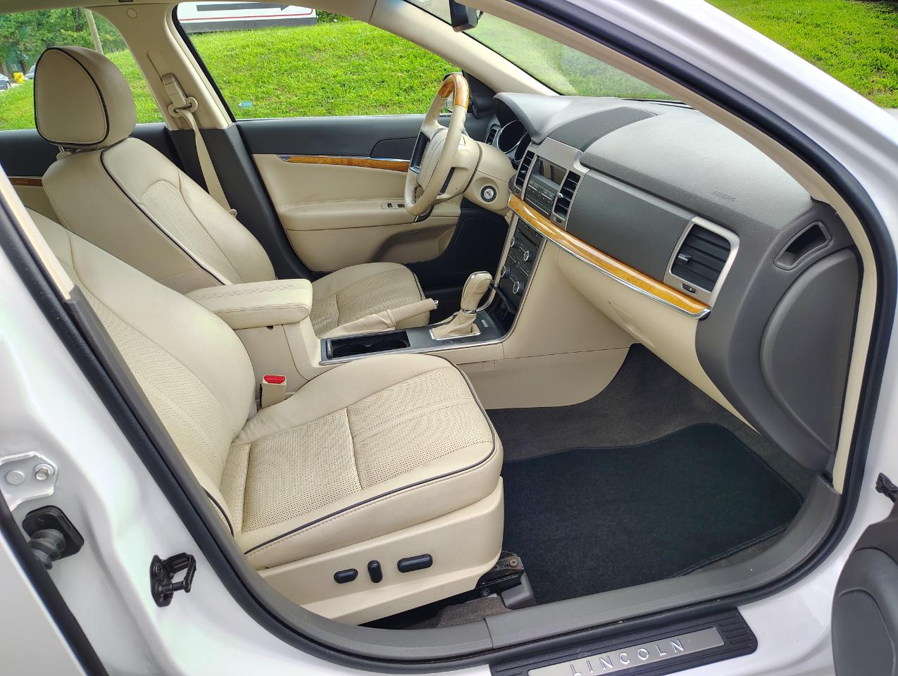 Lincoln MKZ AWD 2012