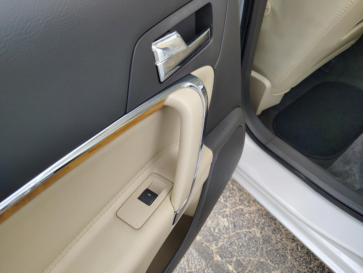 Lincoln MKZ AWD 2012