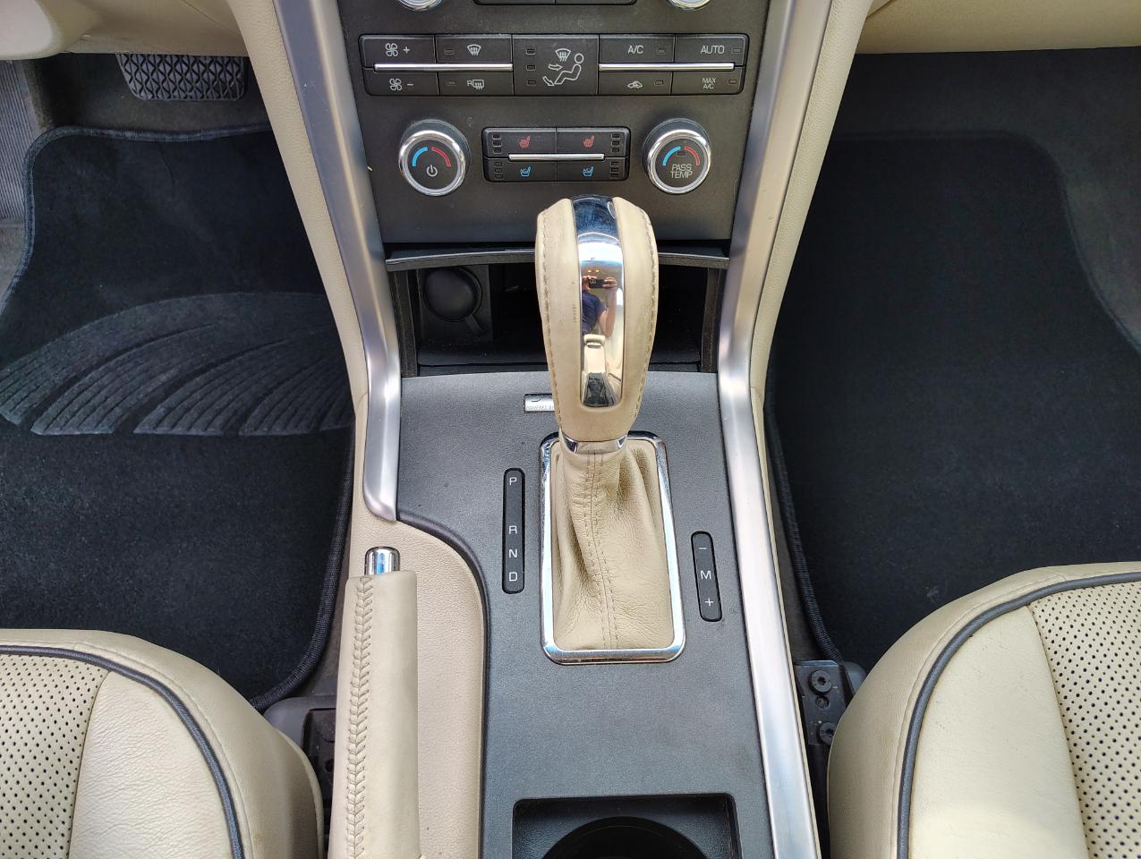 Lincoln MKZ AWD 2012