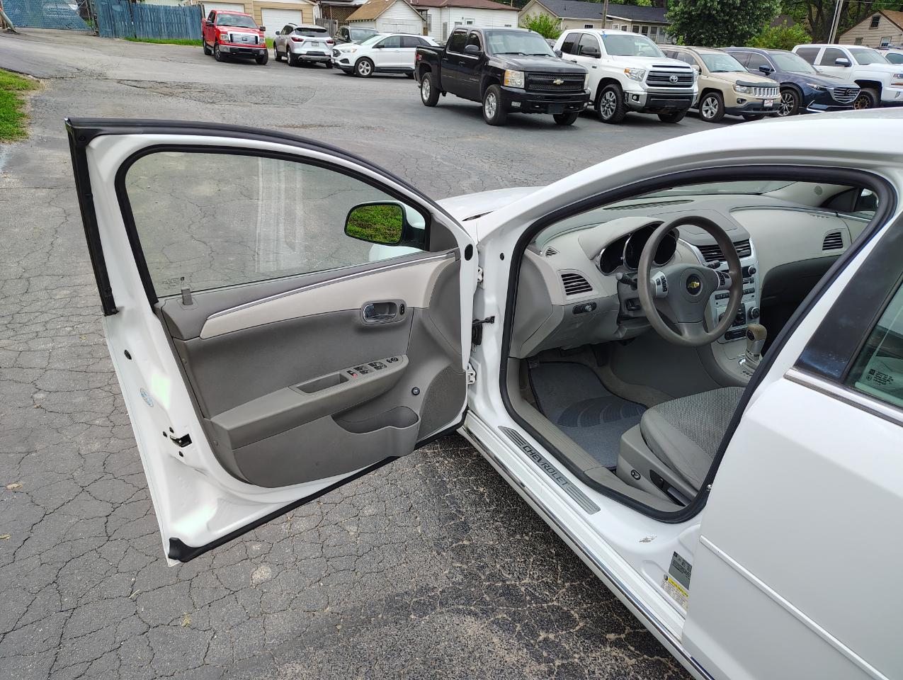 Chevrolet Malibu 1LT 2012