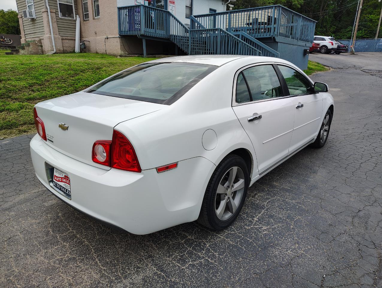 Chevrolet Malibu 1LT 2012