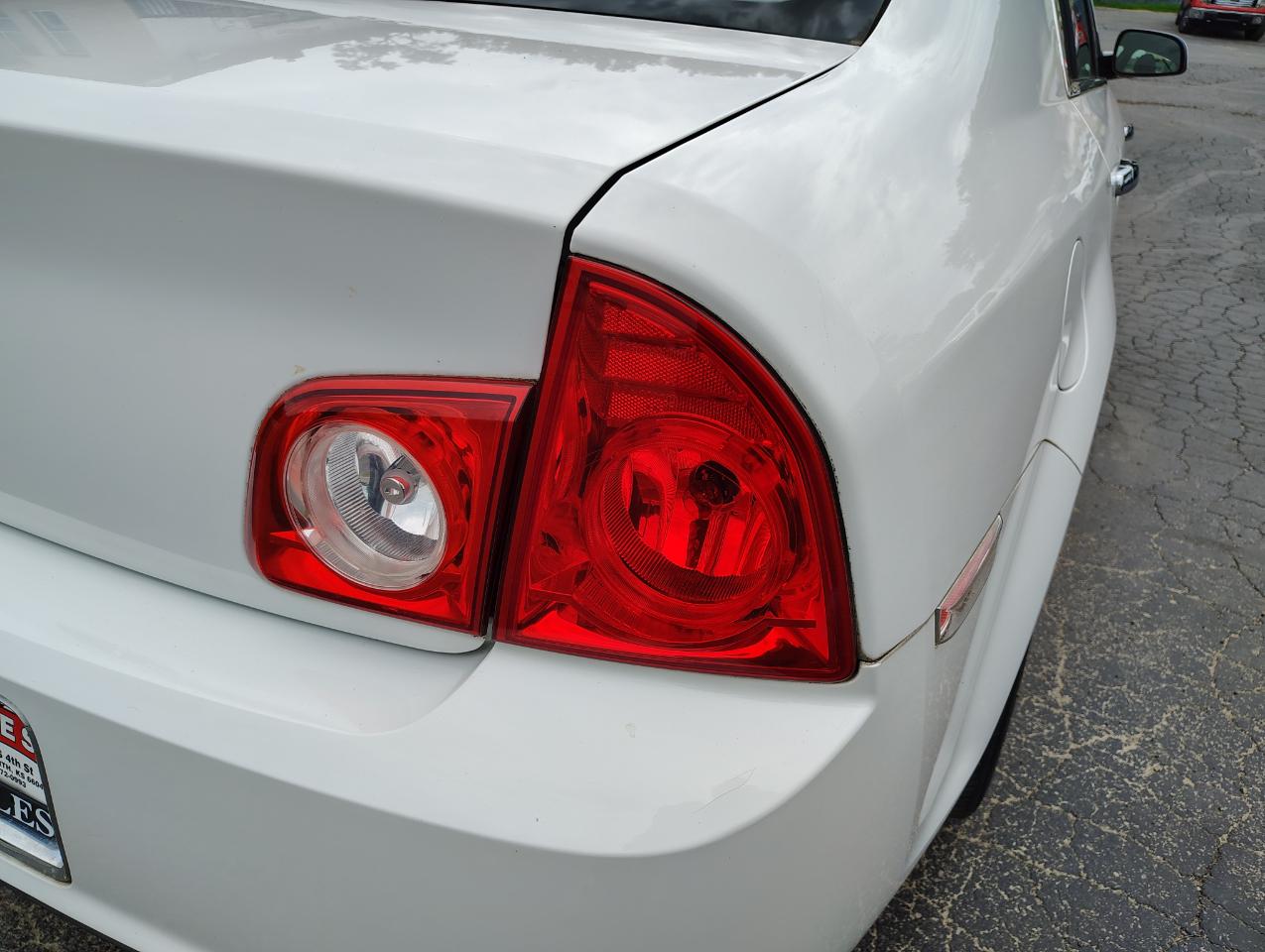 Chevrolet Malibu 1LT 2012