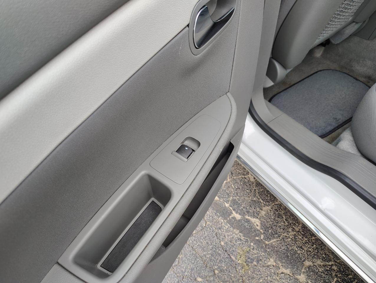 Chevrolet Malibu 1LT 2012