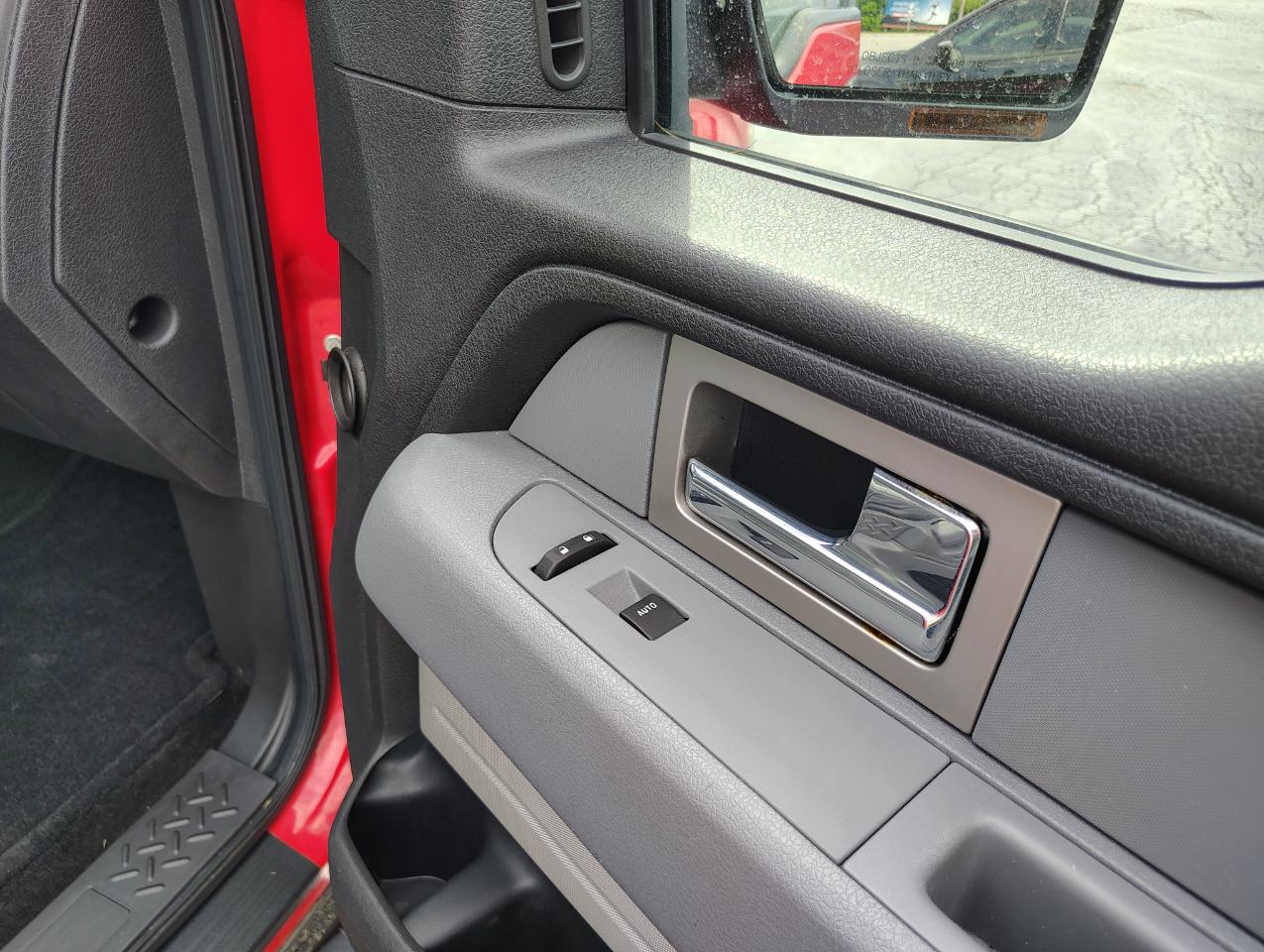 Ford F-150 XLT SuperCrew 6.5-ft. Bed 4WD 2011