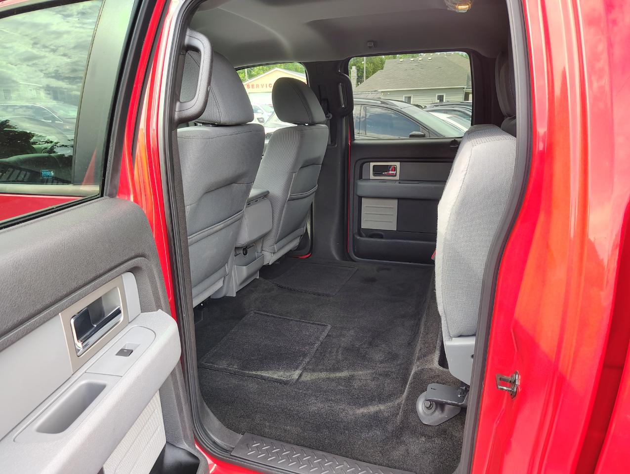 Ford F-150 XLT SuperCrew 6.5-ft. Bed 4WD 2011