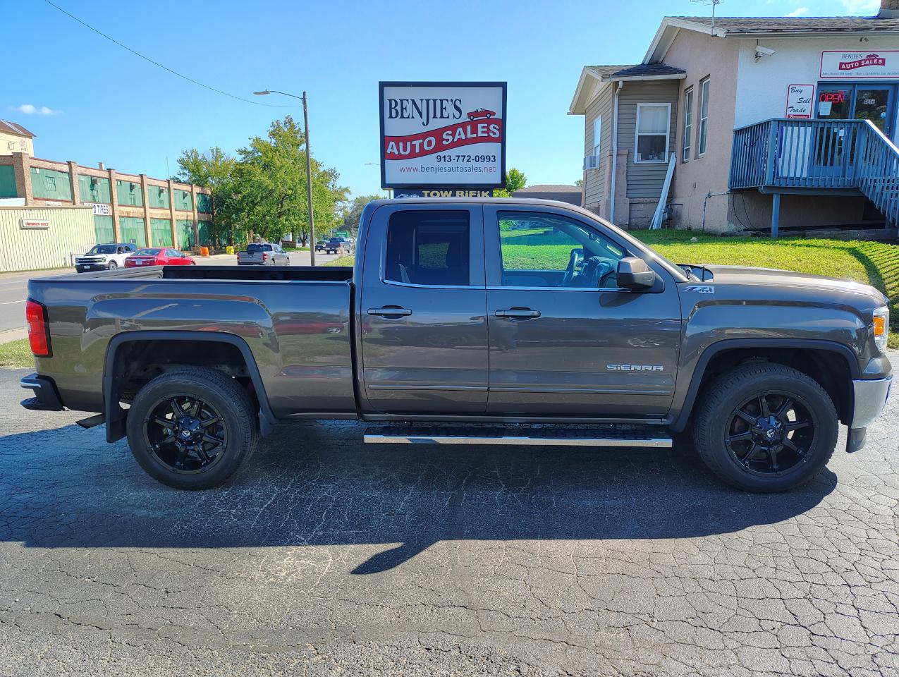 GMC Sierra 1500 SLE Double Cab 4WD 2015