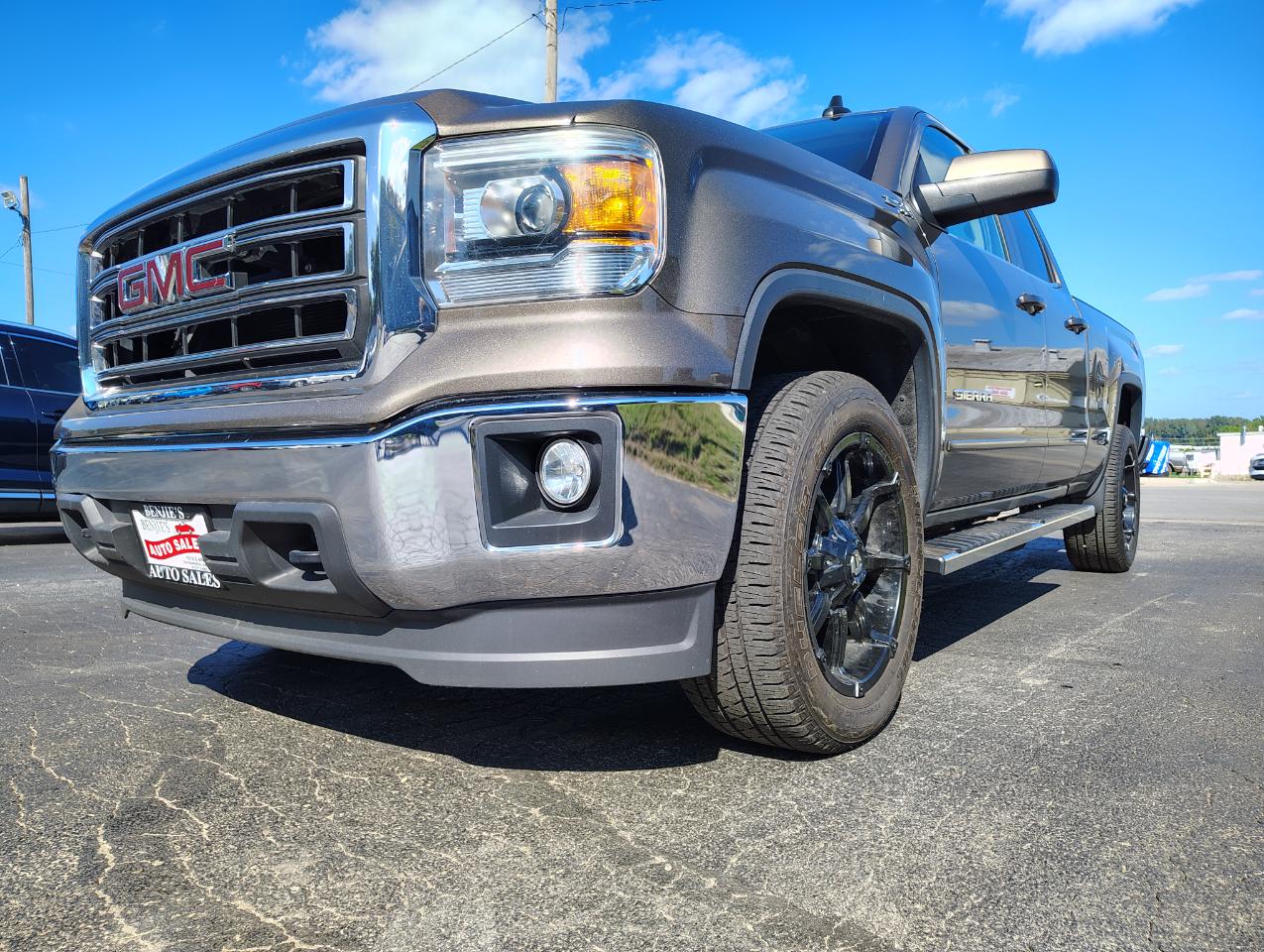 GMC Sierra 1500 SLE Double Cab 4WD 2015