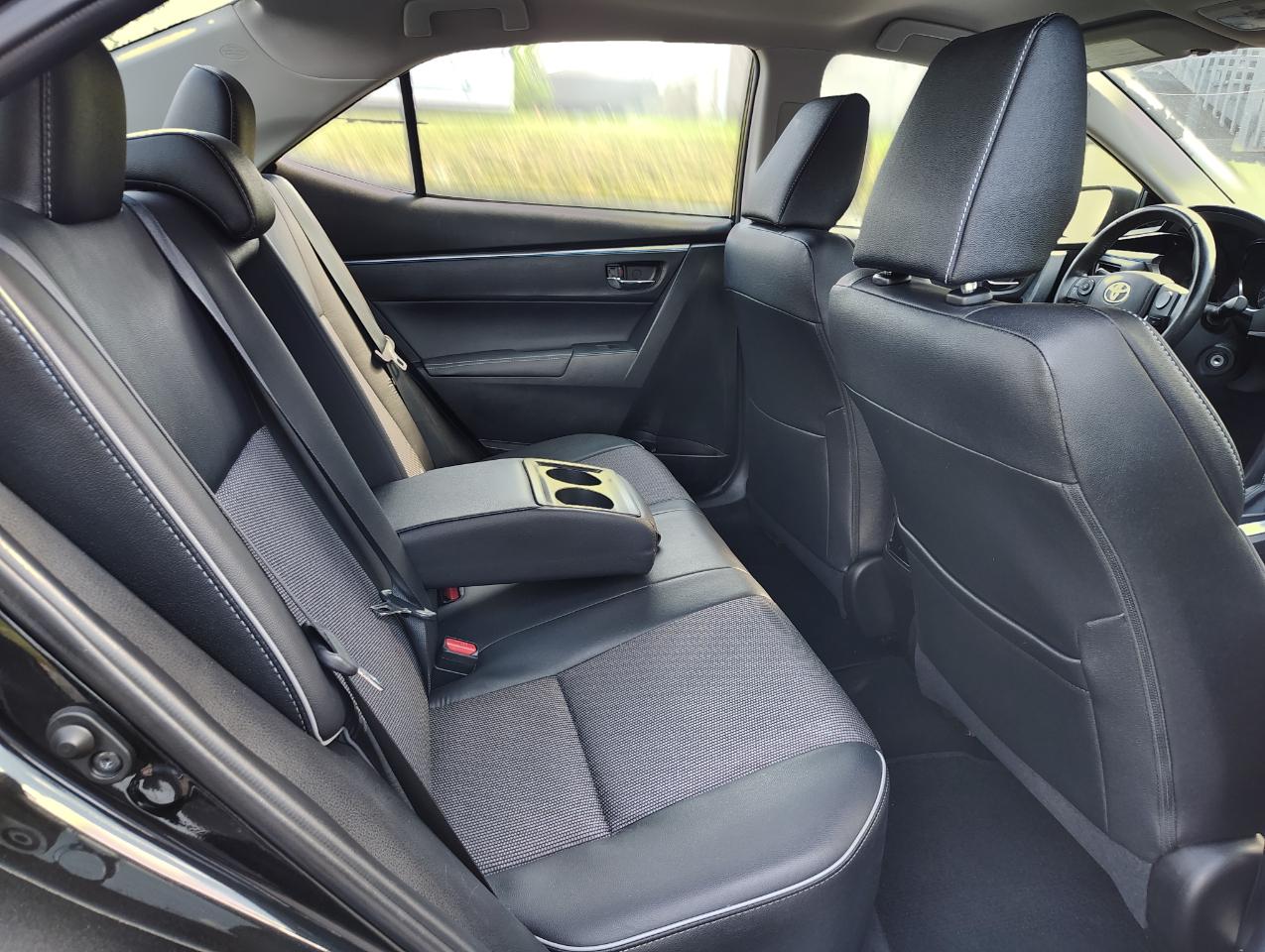 Toyota Corolla S Premium CVT 2016