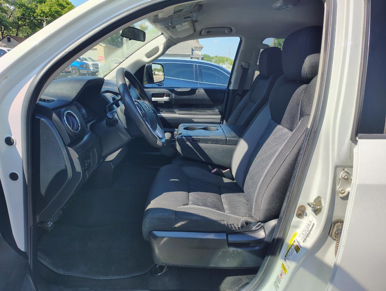 Toyota Tundra SR5 5.7L V8 FFV Double Cab 4WD 2014