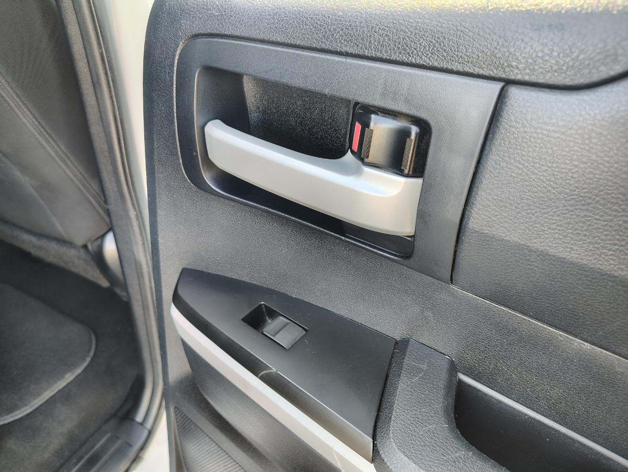 Toyota Tundra SR5 5.7L V8 FFV Double Cab 4WD 2014