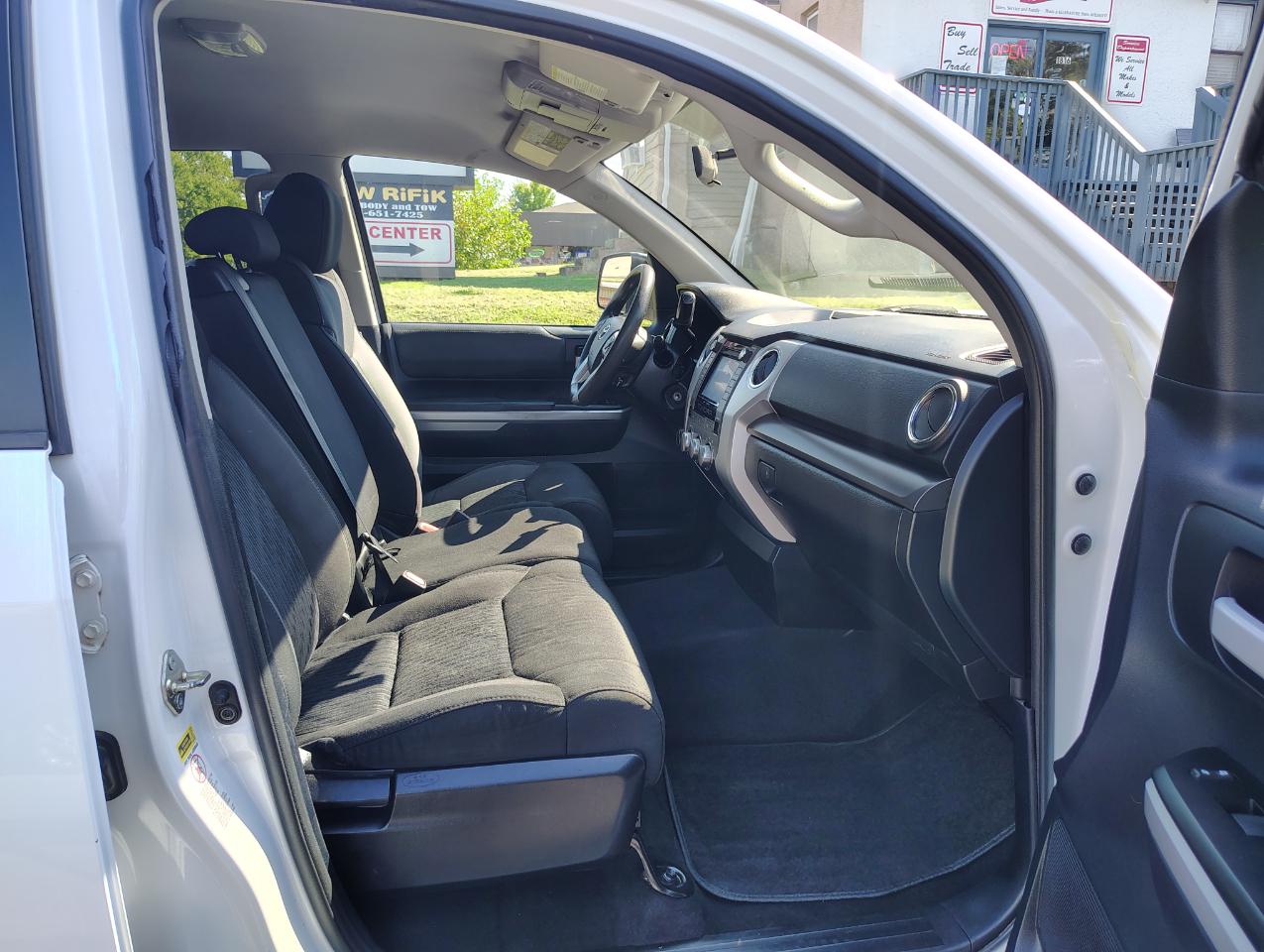 Toyota Tundra SR5 5.7L V8 FFV Double Cab 4WD 2014