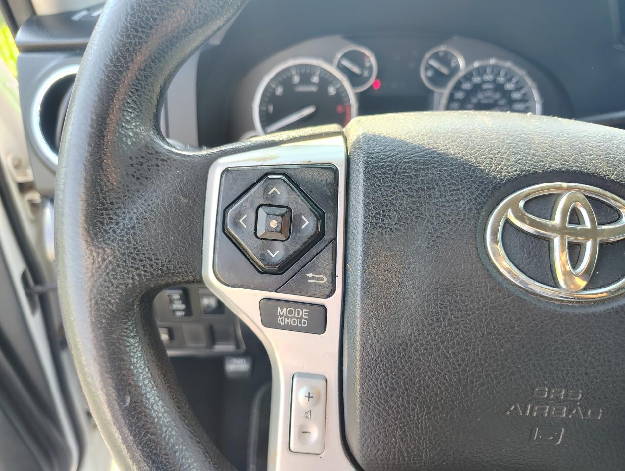 Toyota Tundra SR5 5.7L V8 FFV Double Cab 4WD 2014