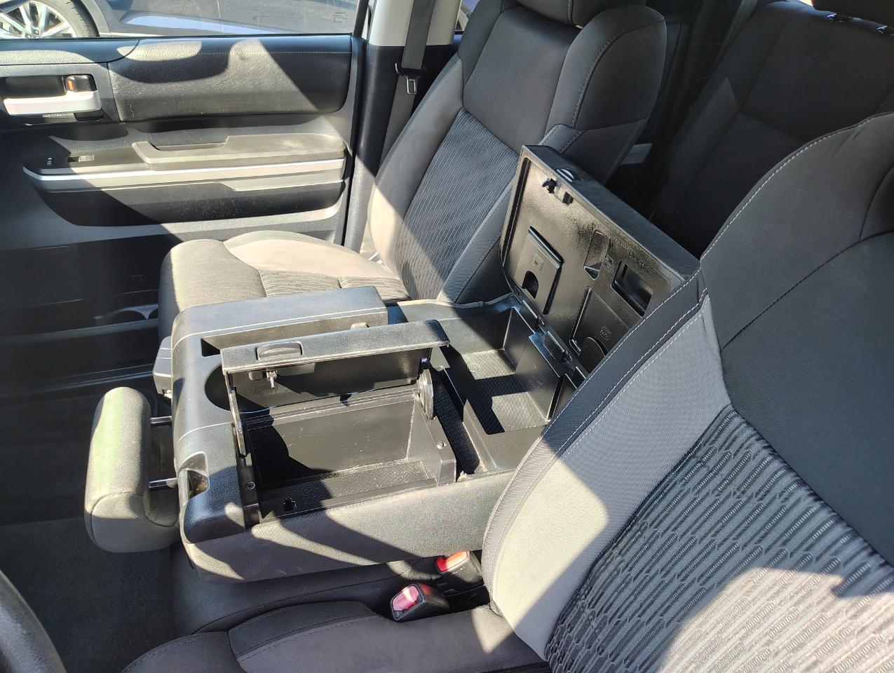 Toyota Tundra SR5 5.7L V8 FFV Double Cab 4WD 2014