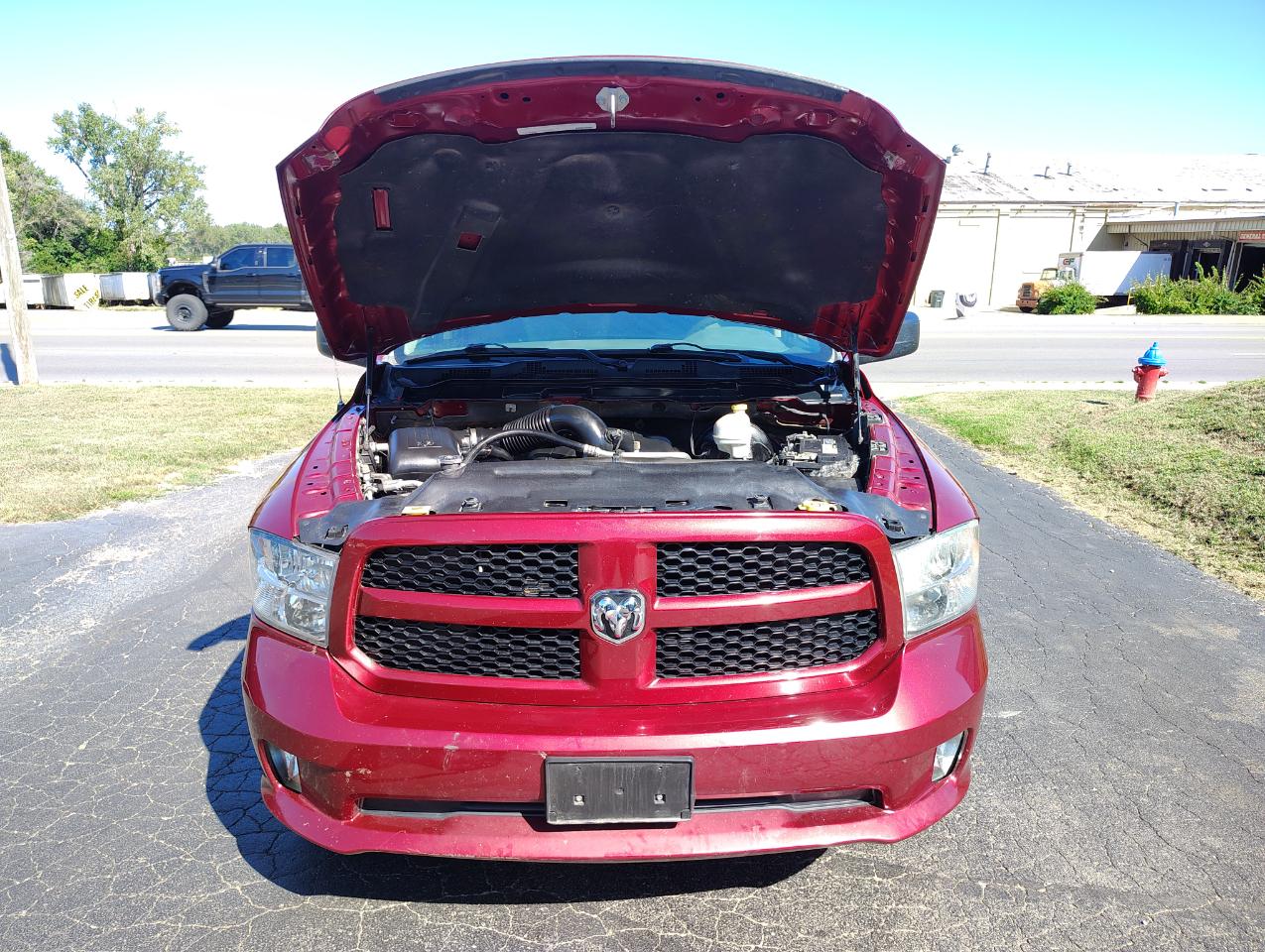 RAM 1500 Tradesman Quad Cab 4WD 2015