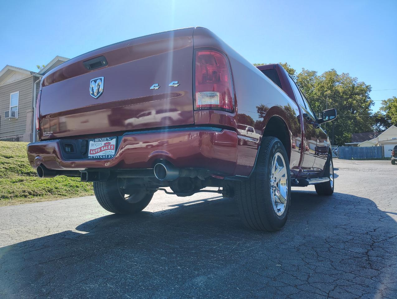 RAM 1500 Tradesman Quad Cab 4WD 2015