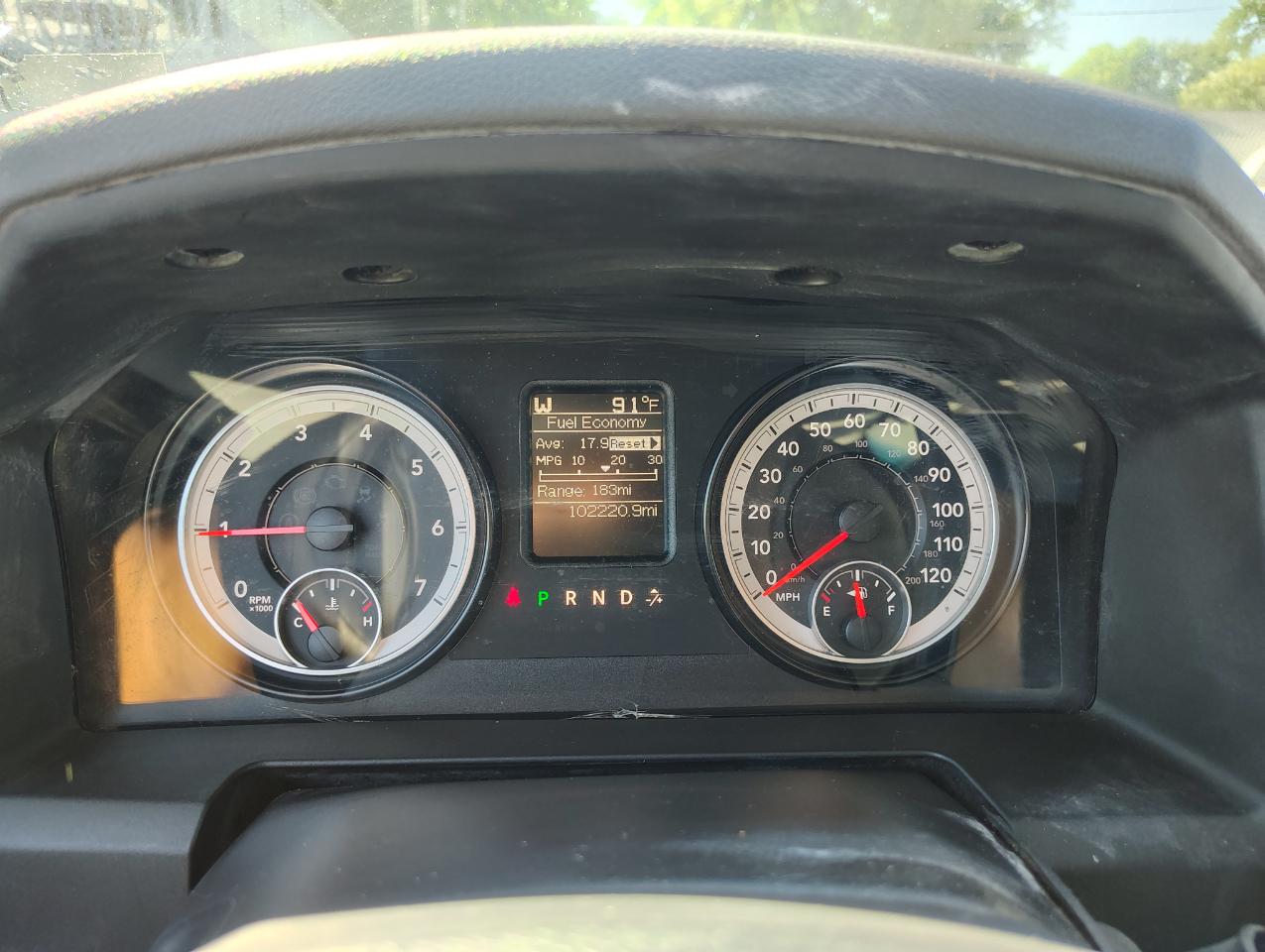 RAM 1500 Tradesman Quad Cab 4WD 2015
