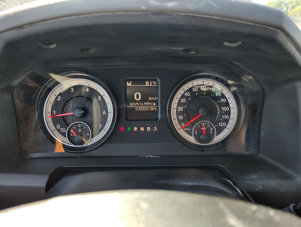 RAM 1500 Tradesman Quad Cab 4WD 2015