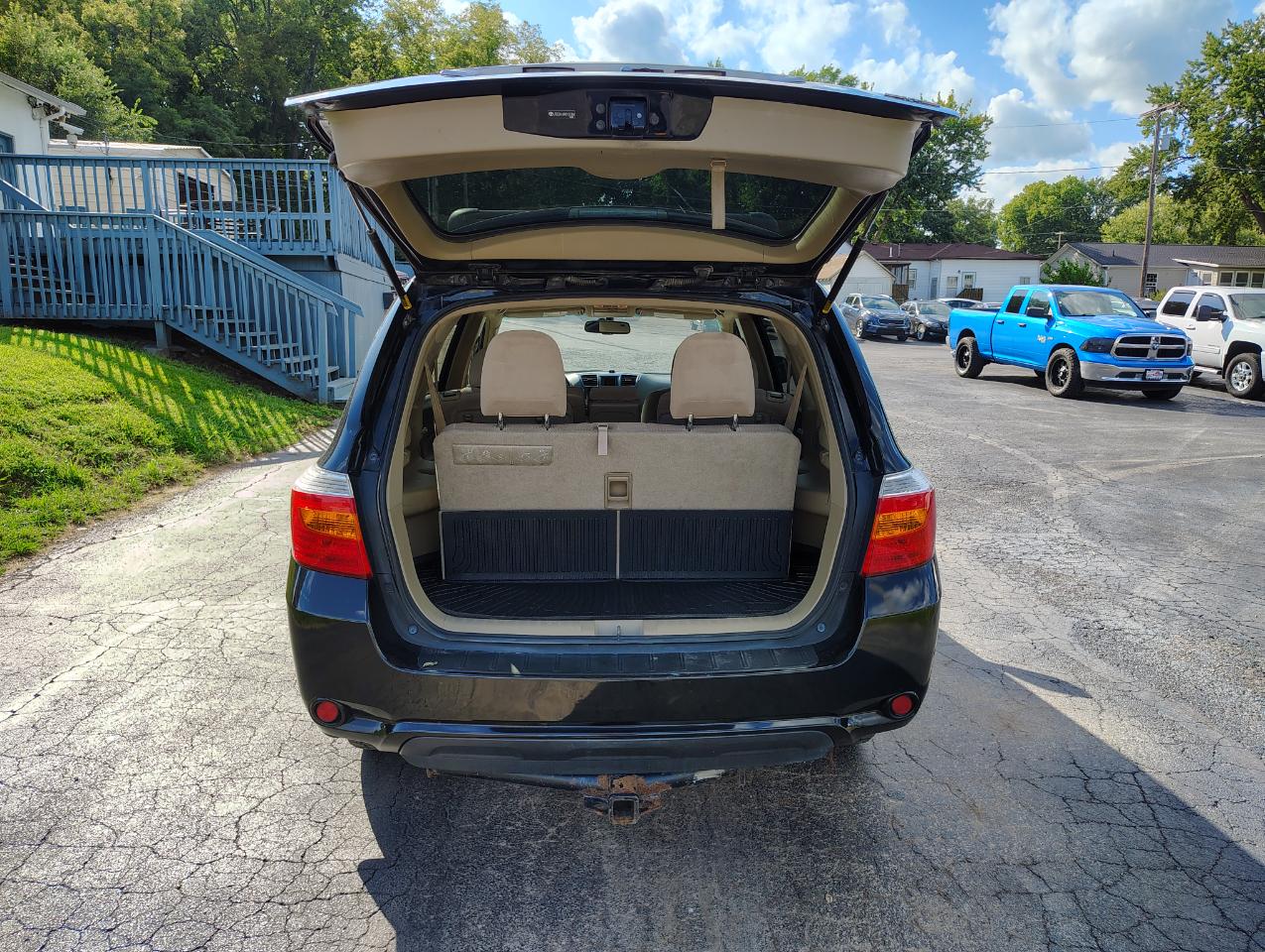 Toyota Highlander Base 4WD 2009