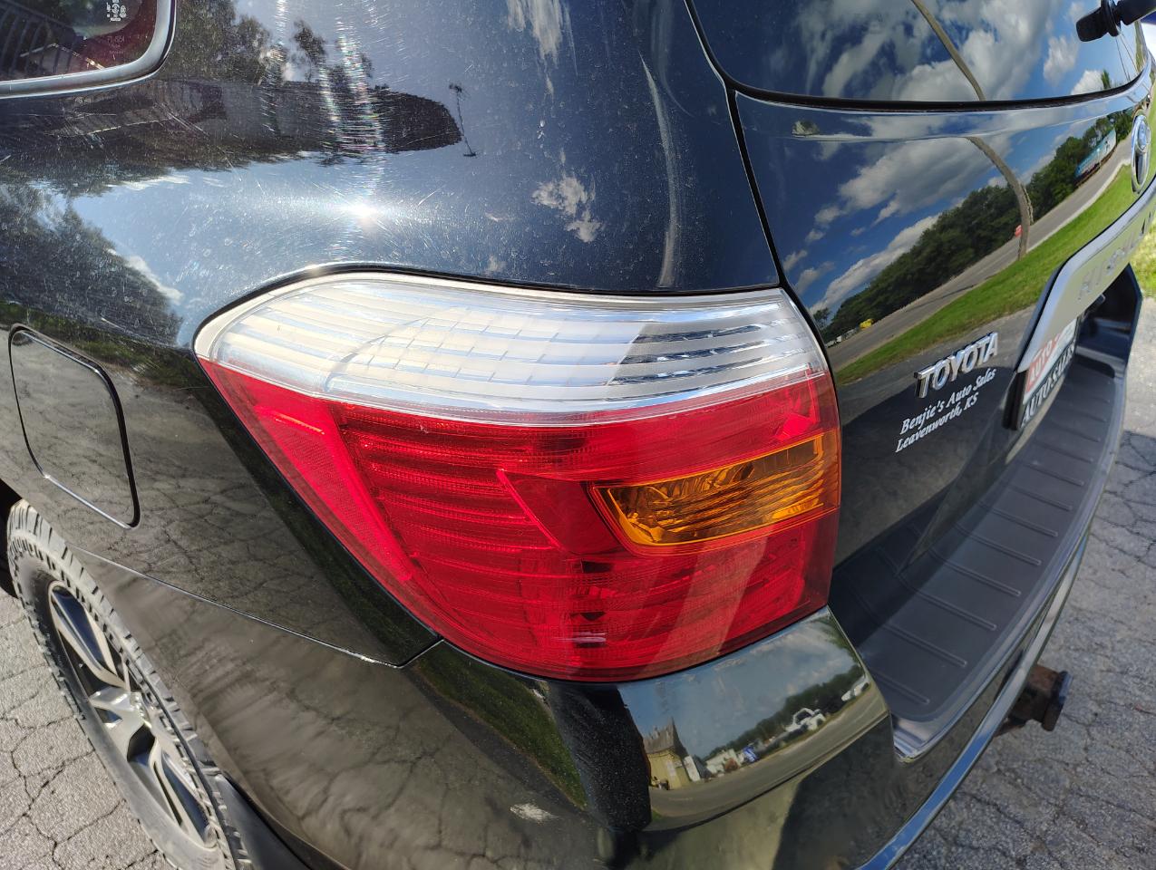 Toyota Highlander Base 4WD 2009