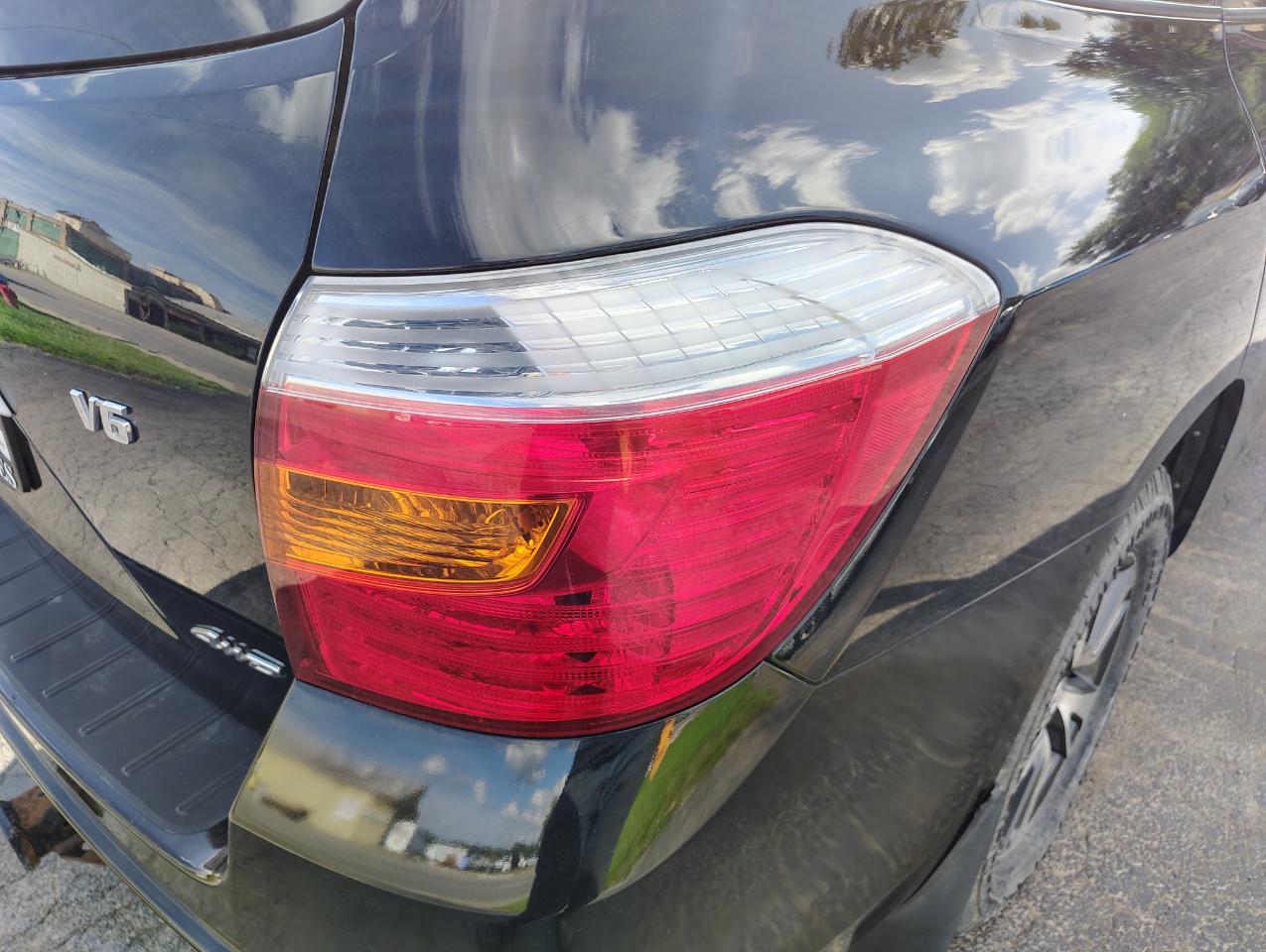 Toyota Highlander Base 4WD 2009