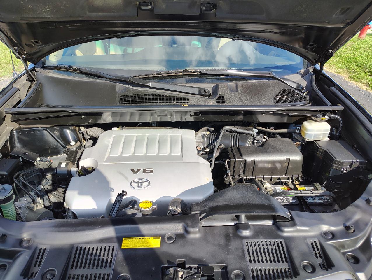 Toyota Highlander Base 4WD 2009