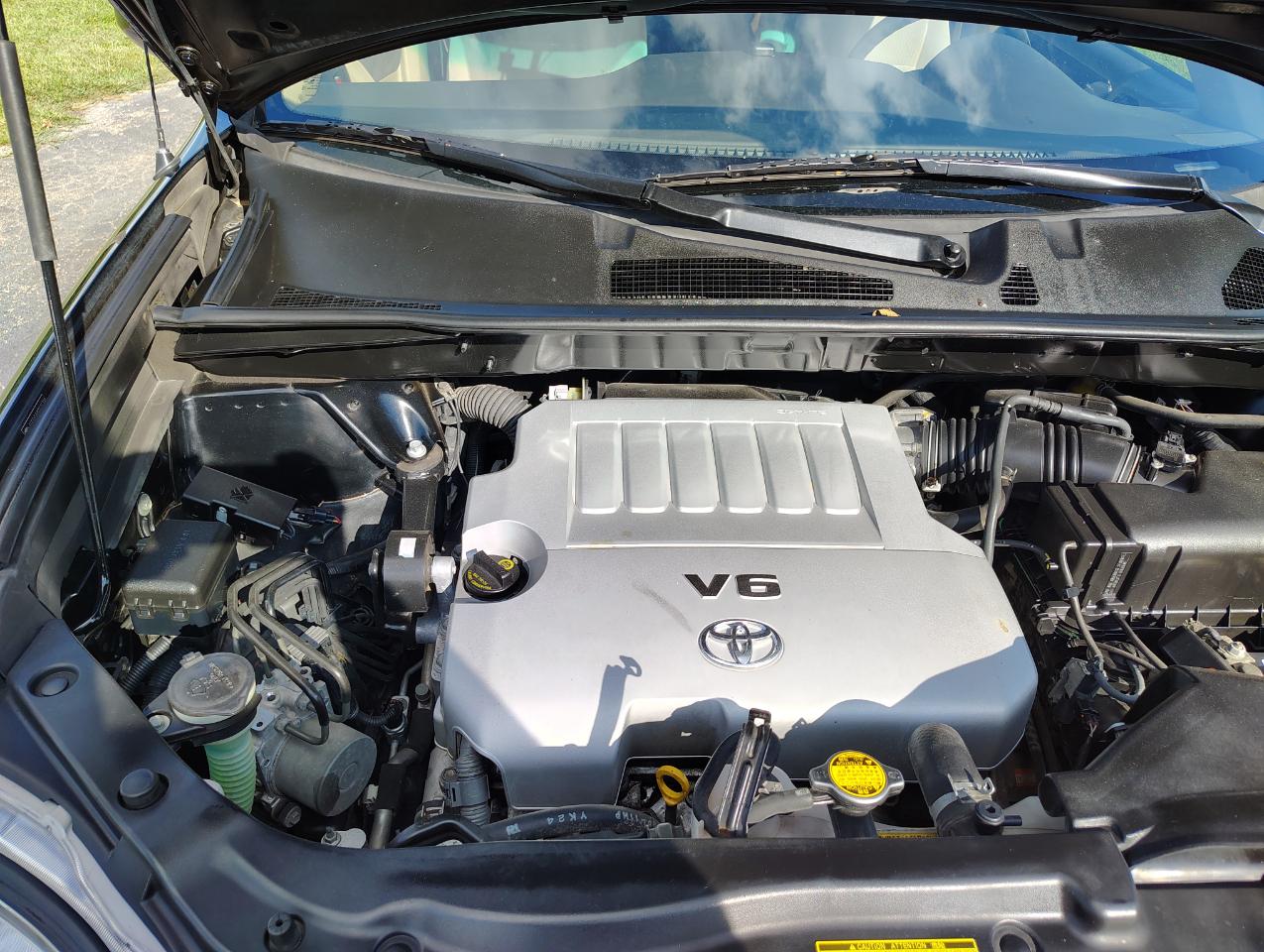 Toyota Highlander Base 4WD 2009