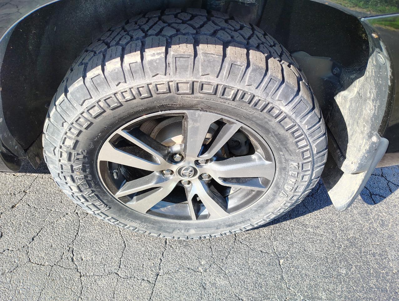 Toyota Highlander Base 4WD 2009