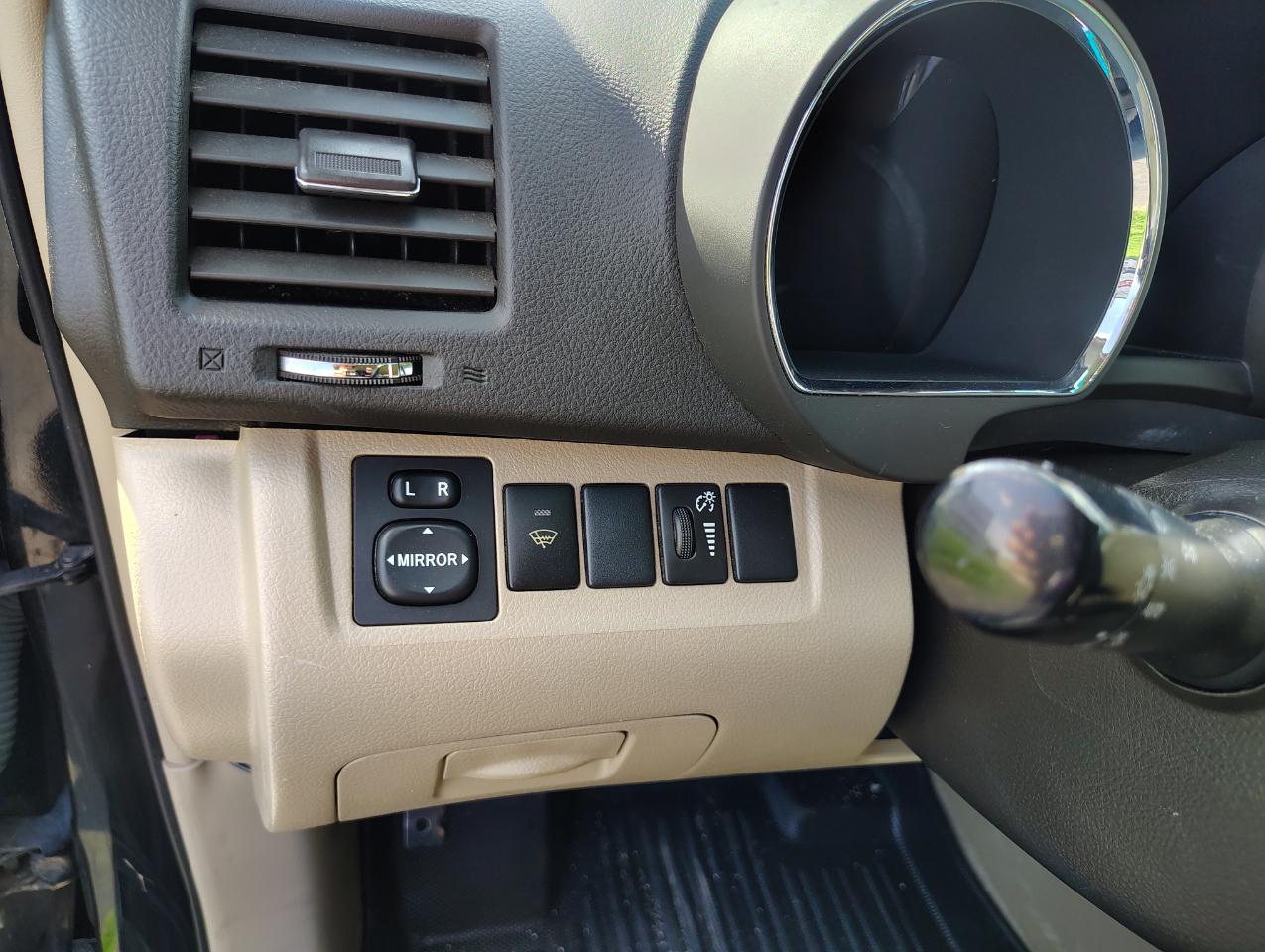 Toyota Highlander Base 4WD 2009