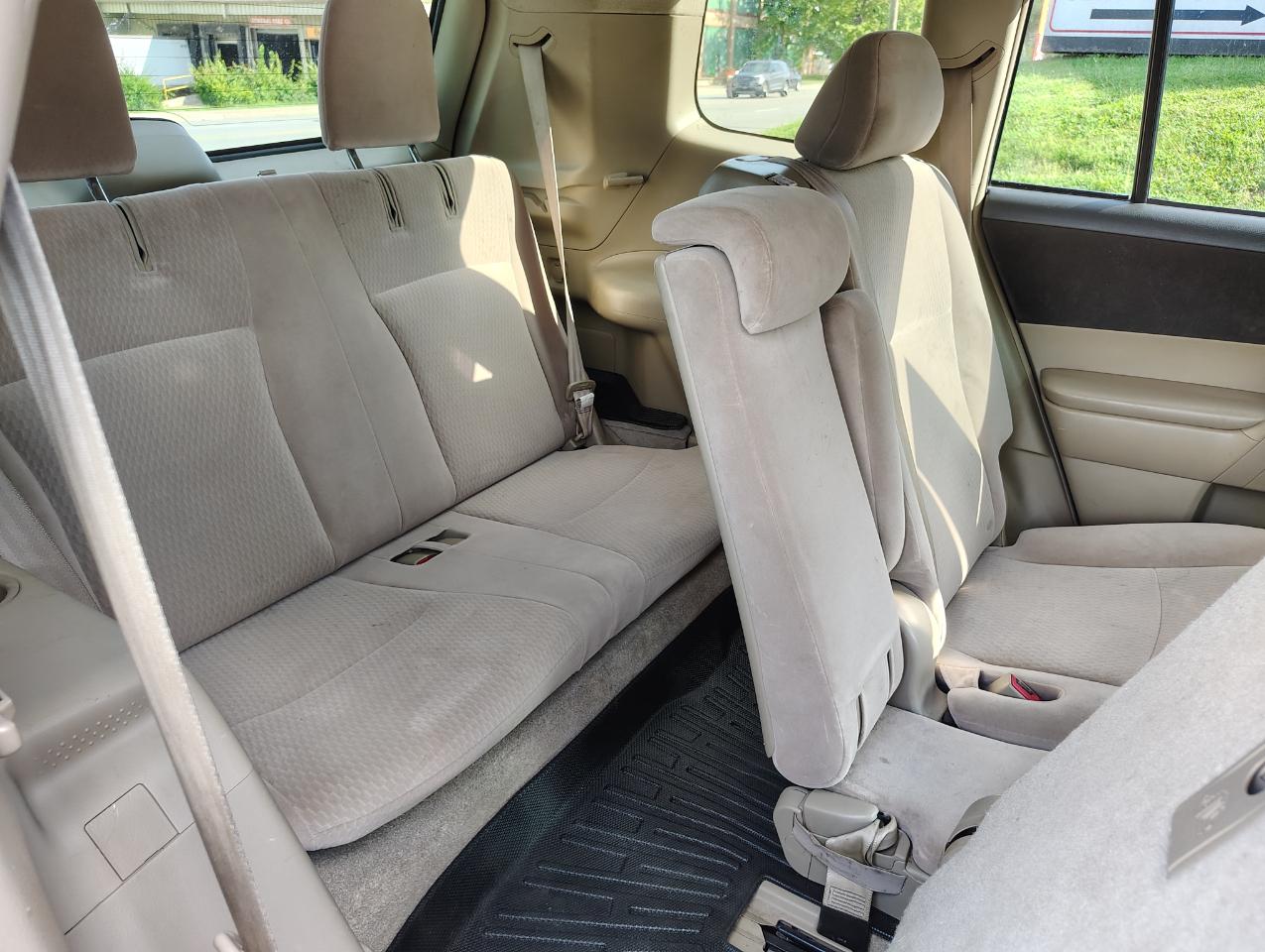 Toyota Highlander Base 4WD 2009