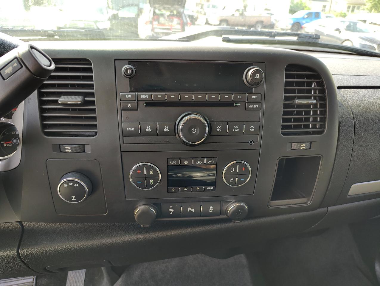 Chevrolet Silverado 2500HD LT Crew Cab 4WD 2014