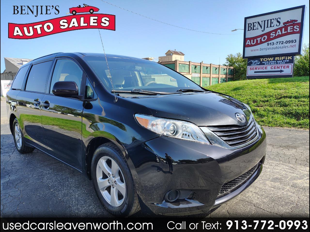 Toyota Sienna LE FWD 8-Passenger V6 2014