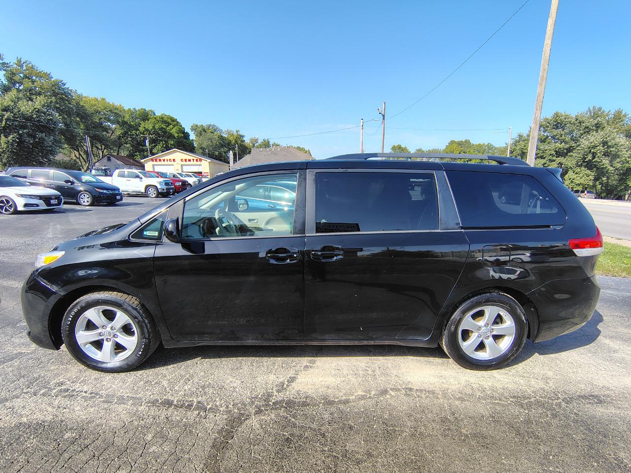 Toyota Sienna LE FWD 8-Passenger V6 2014