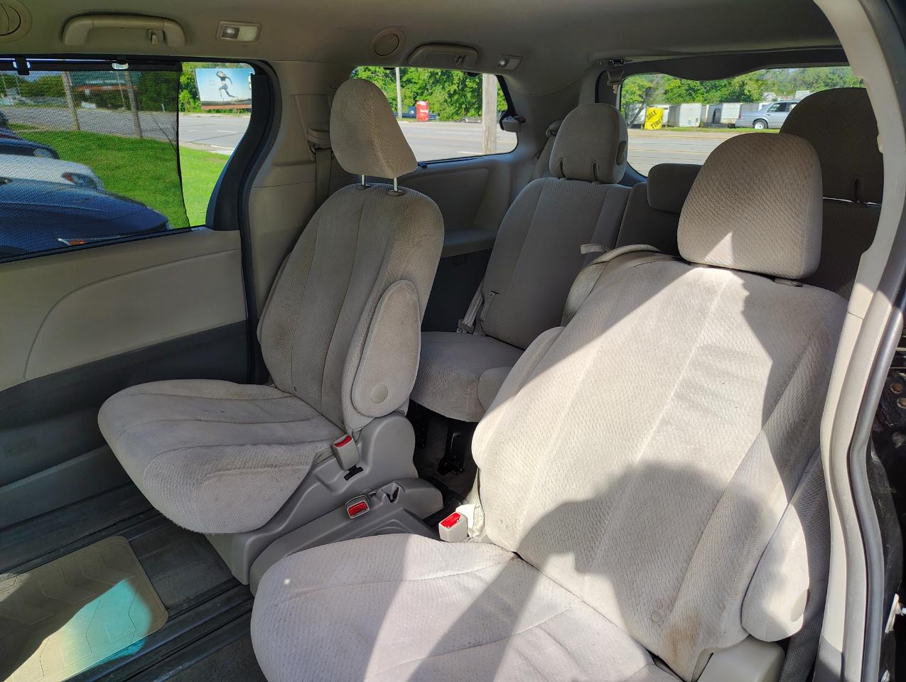 Toyota Sienna LE FWD 8-Passenger V6 2014