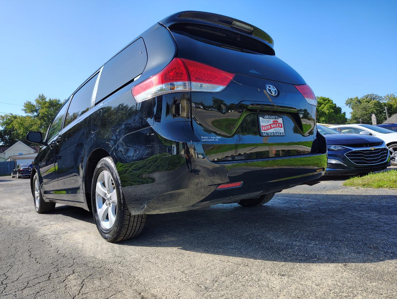 Toyota Sienna LE FWD 8-Passenger V6 2014