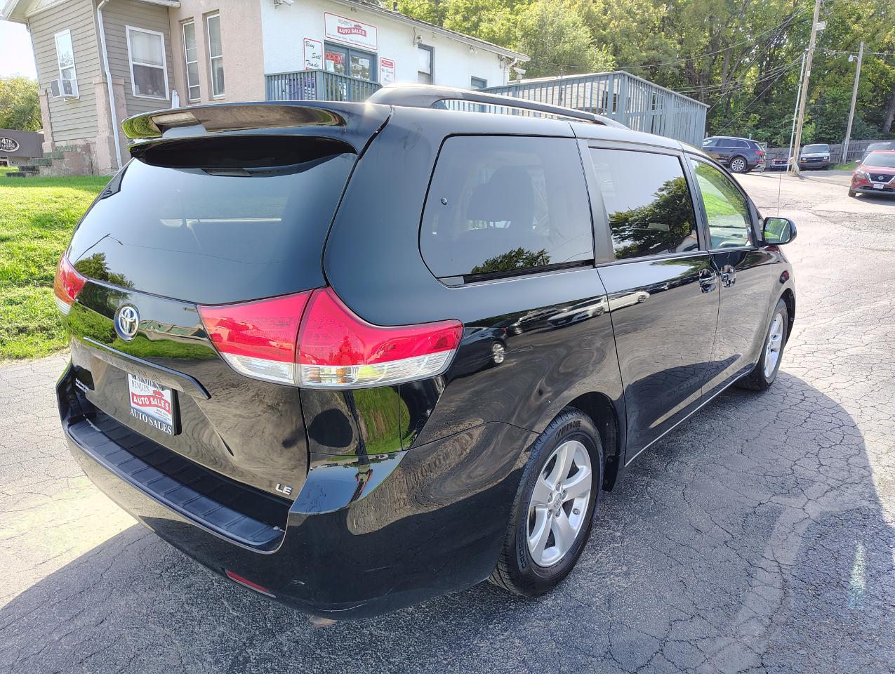 Toyota Sienna LE FWD 8-Passenger V6 2014