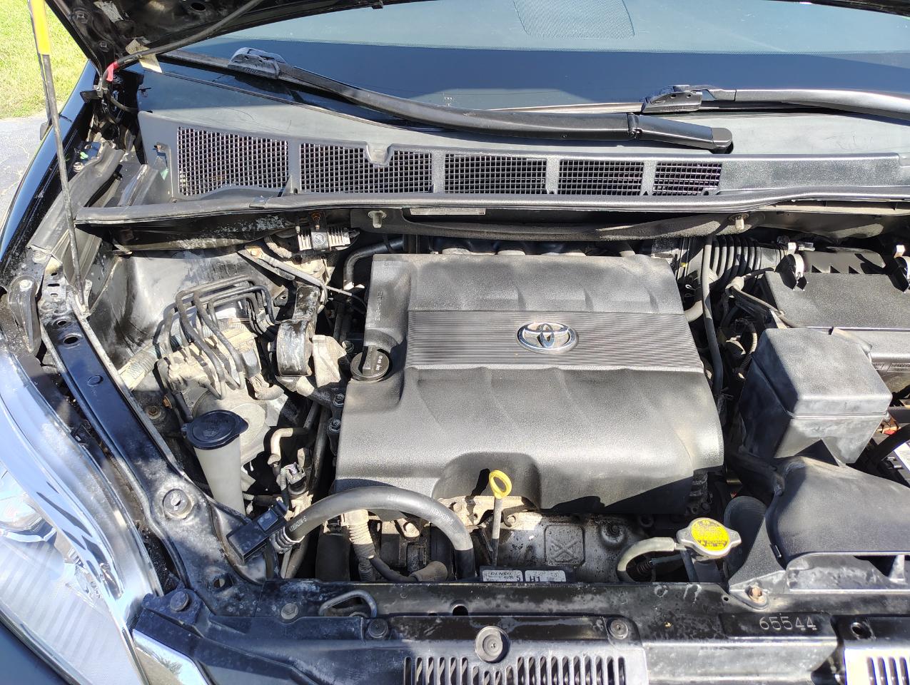 Toyota Sienna LE FWD 8-Passenger V6 2014