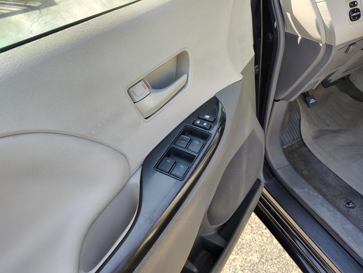Toyota Sienna LE FWD 8-Passenger V6 2014