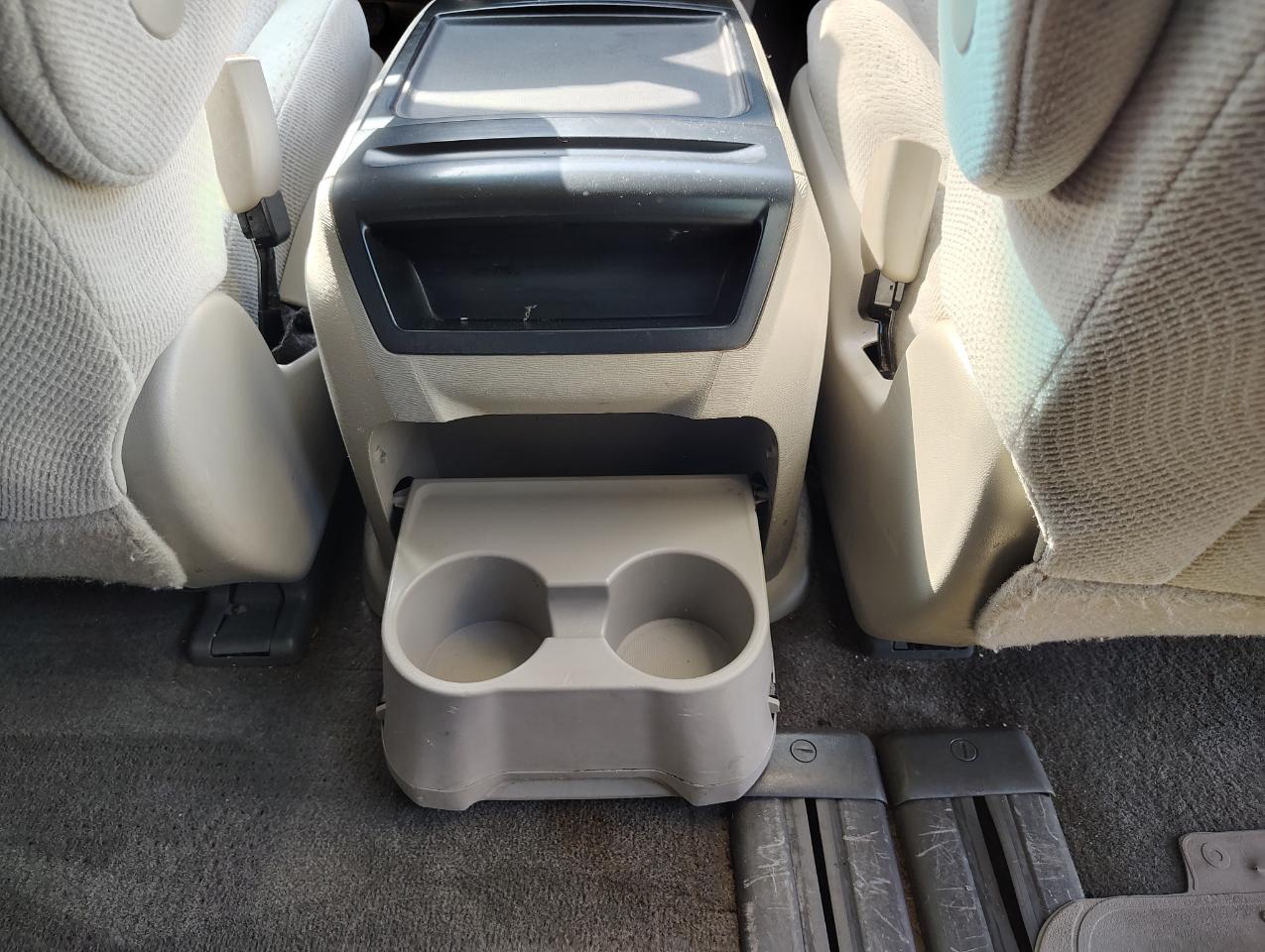 Toyota Sienna LE FWD 8-Passenger V6 2014